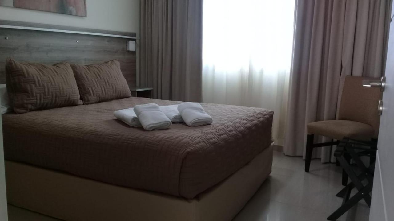 Illia 121 Apart Hotel Неукен Номер фото