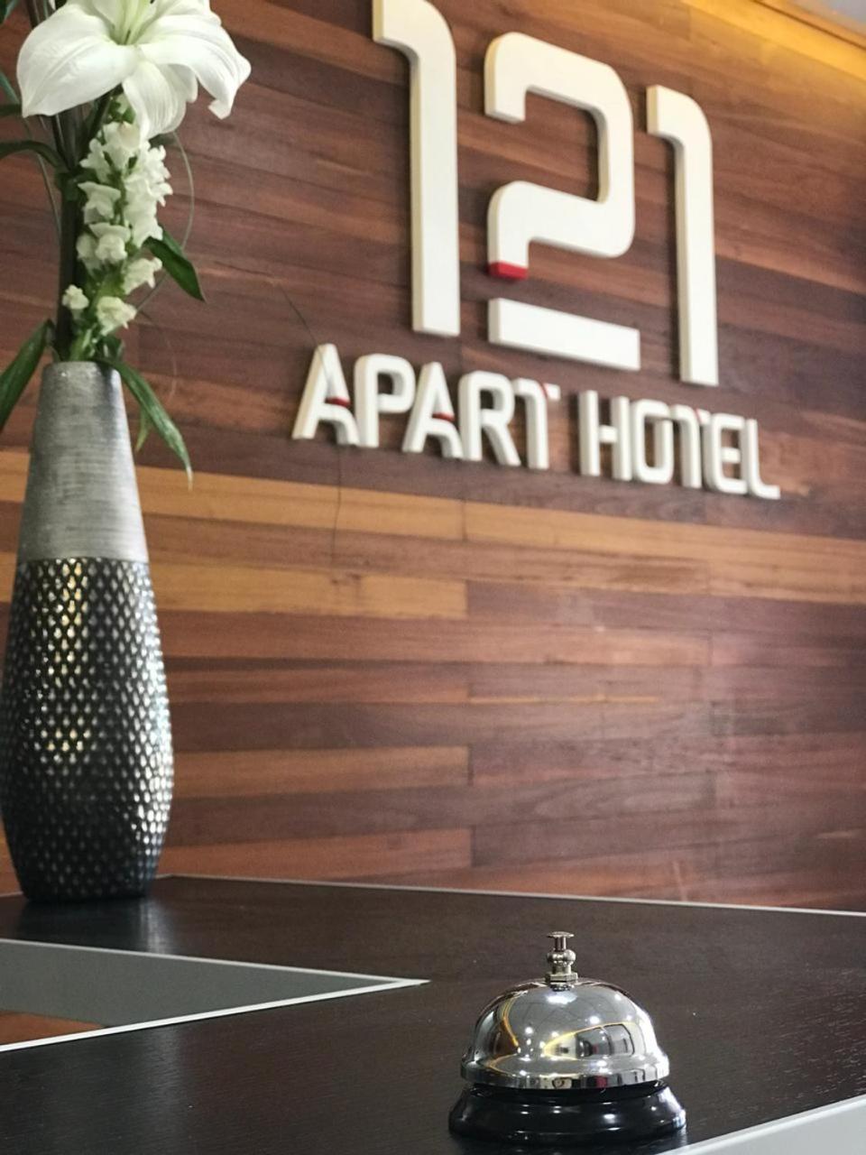 Illia 121 Apart Hotel Неукен Экстерьер фото