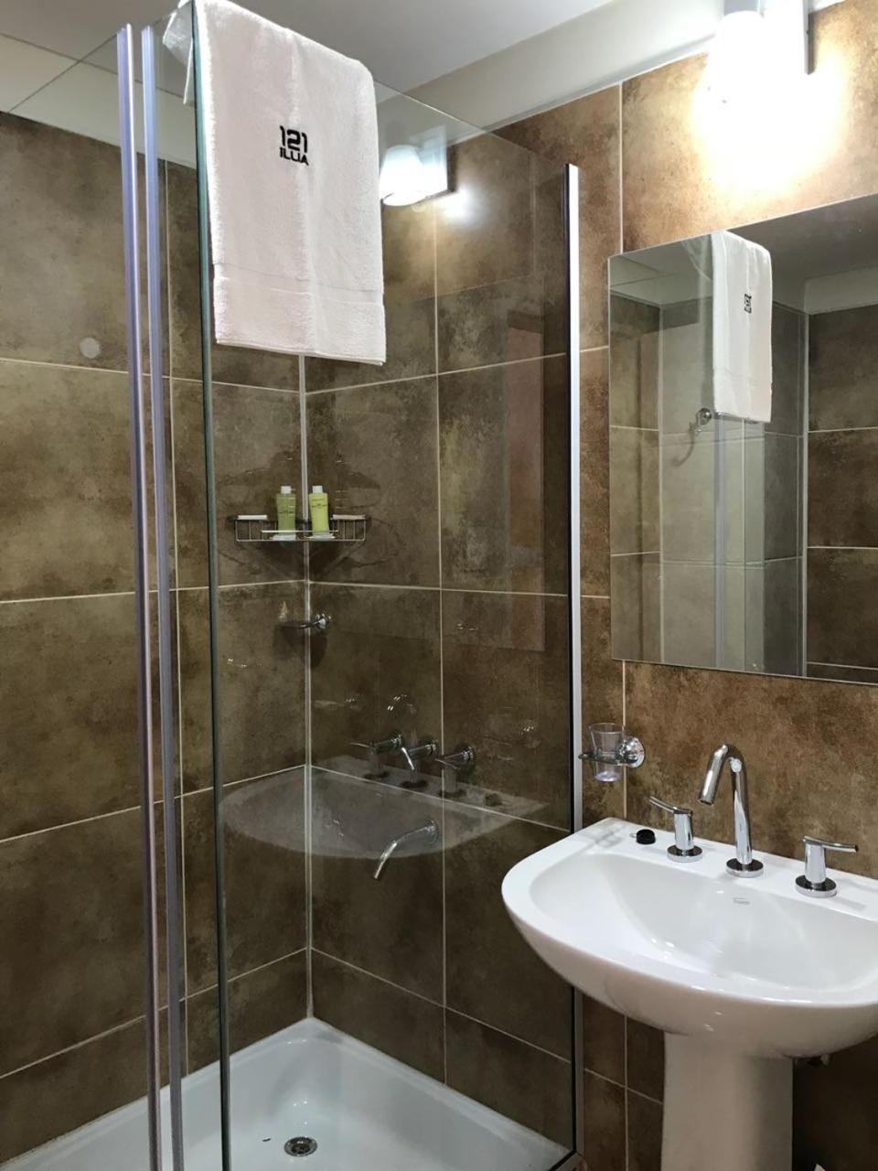 Illia 121 Apart Hotel Неукен Экстерьер фото