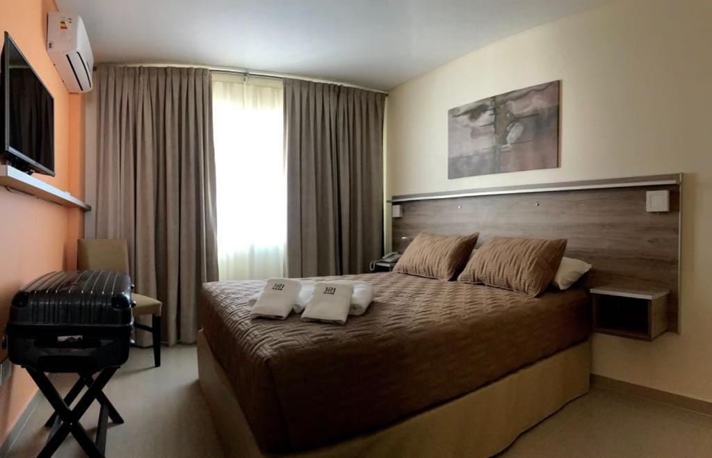 Illia 121 Apart Hotel Неукен Экстерьер фото