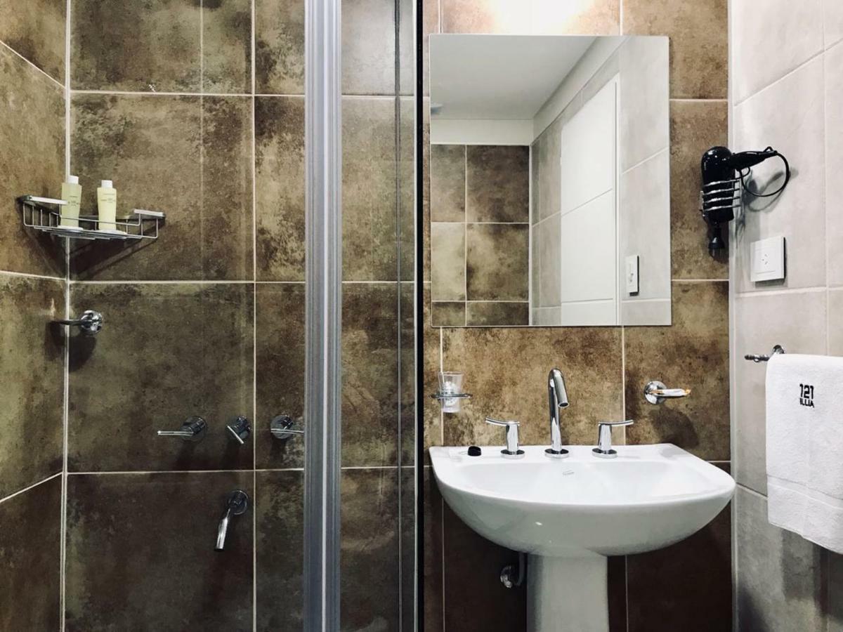 Illia 121 Apart Hotel Неукен Экстерьер фото