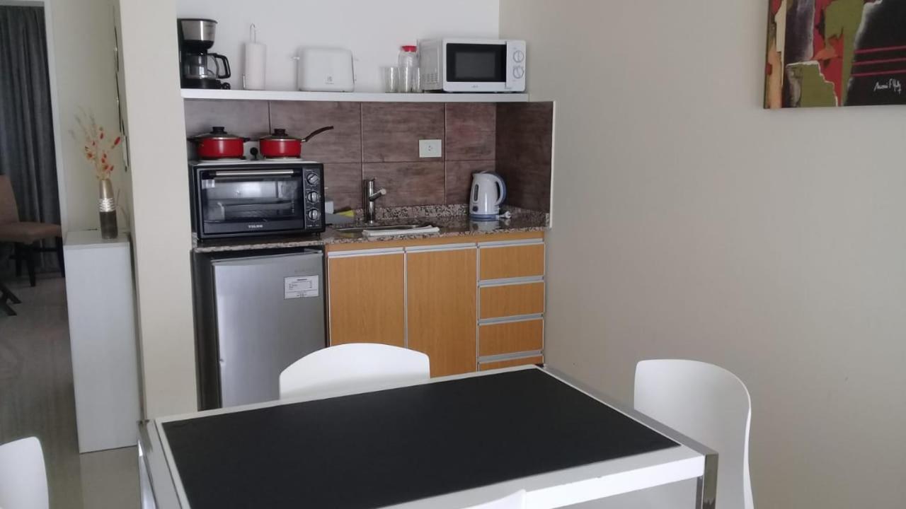 Illia 121 Apart Hotel Неукен Экстерьер фото